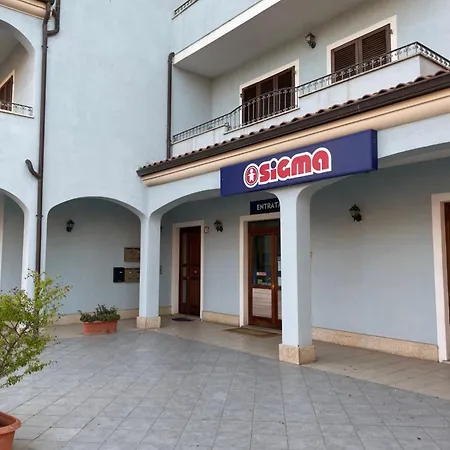 Palazzo Azzurro * Bassacutena